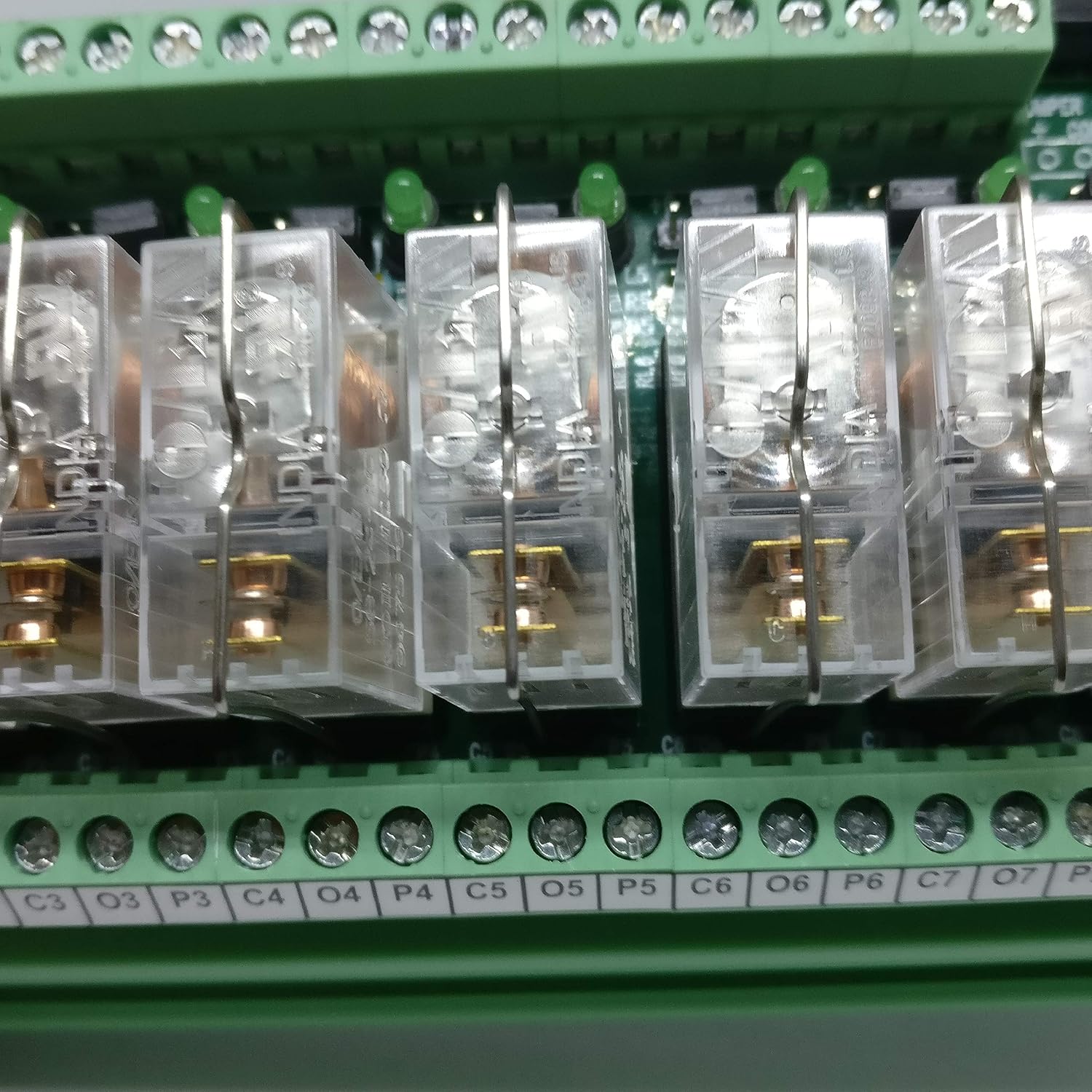 Phoenix Contact Make 8 Channel 24V 1 Changeover Relay Board with Pluggable (OEN Make)
